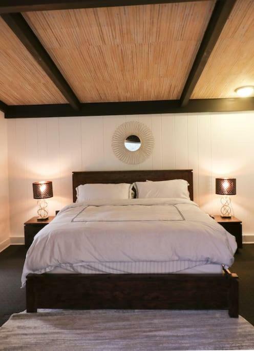 Crown Mansion Boutique Hotel & Villas Qualicum Beach Eksteriør bilde